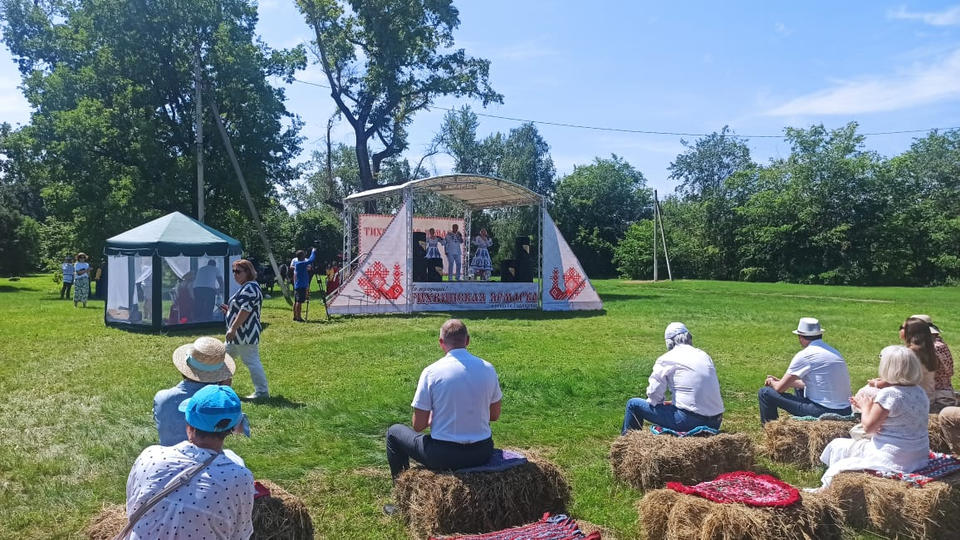 Артисты «Пензаконцерта» приняли участие в «Тихвинской ярмарке» Артисты «Пензаконцерта» приняли участие в «Тихвинской ярмарке»